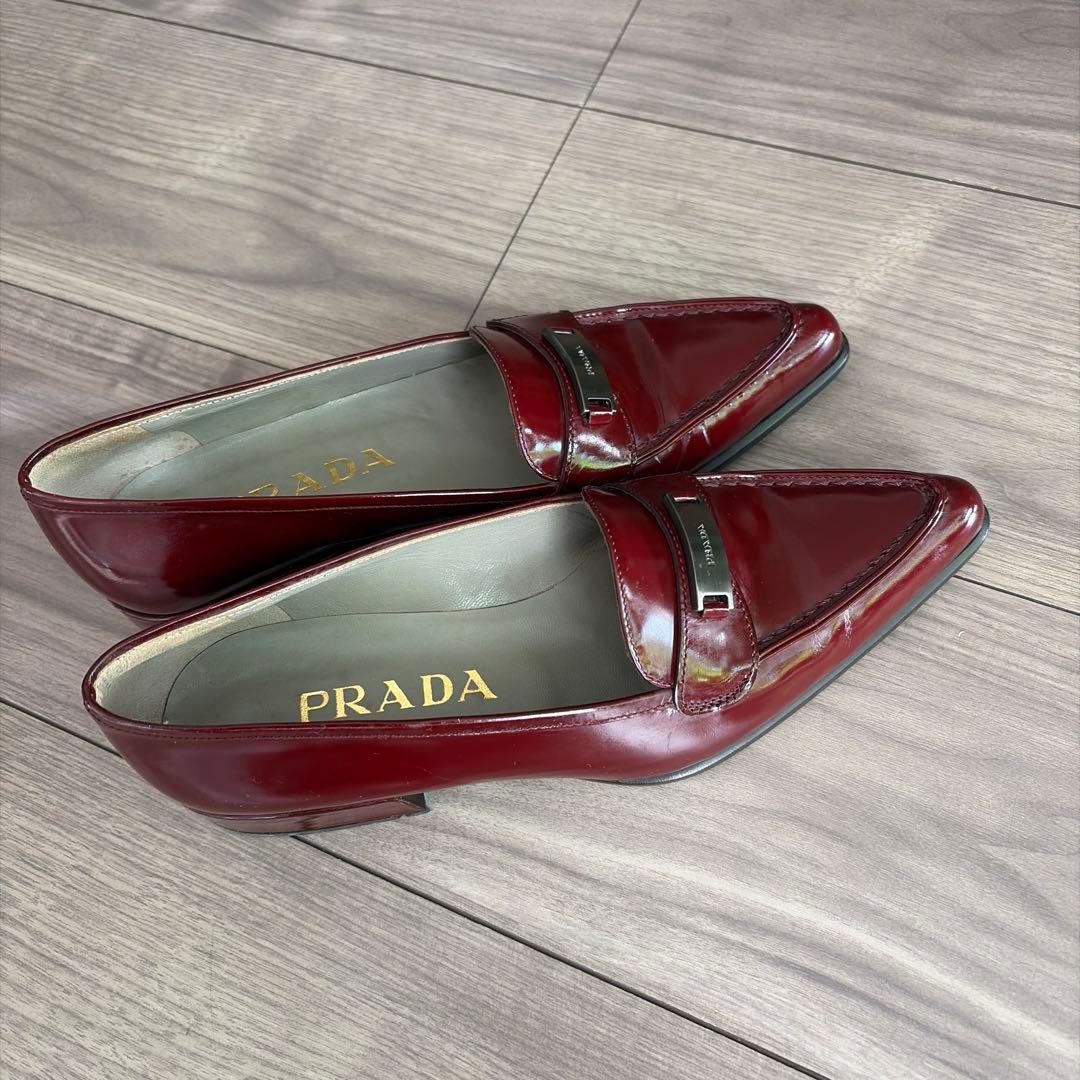 PRADA バーガンディ ローファー　36