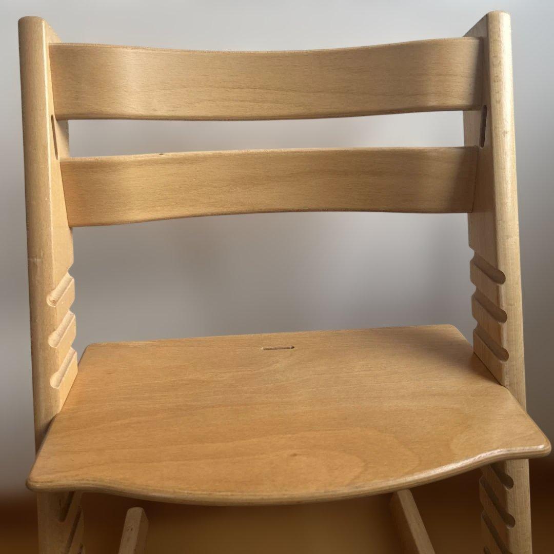 ストッケ　トリップトラップ　木製ベビーチェア　高さ調節可能