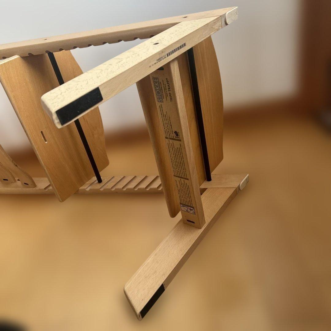 ストッケ　トリップトラップ　木製ベビーチェア　高さ調節可能