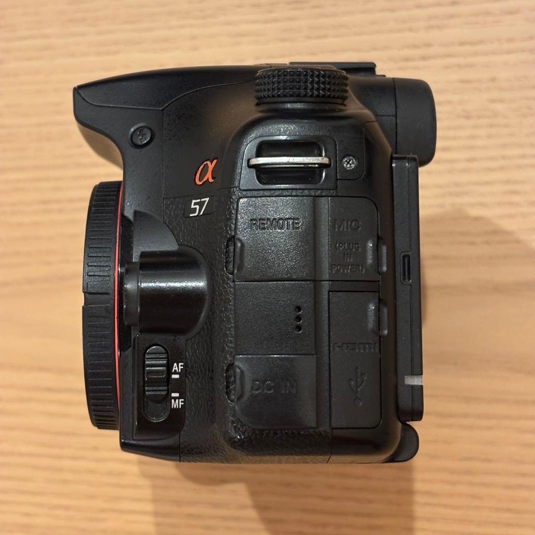 美品　SONY α57 デジタル一眼カメラ
