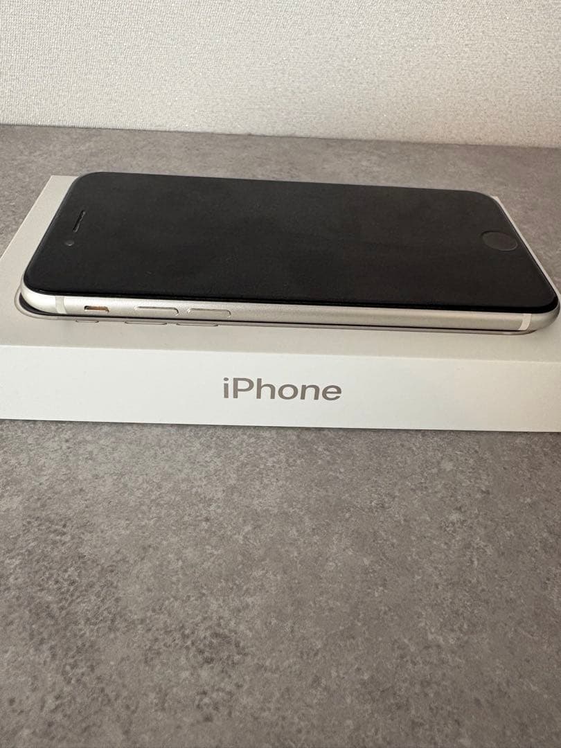 【箱つき】Apple iPhone SE 第3世代 本体 SIMフリー　128G