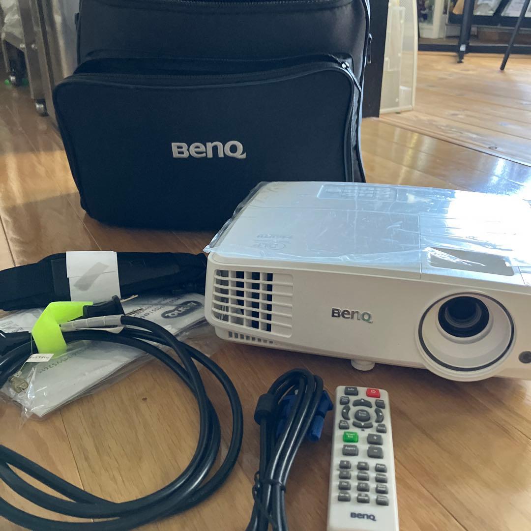 プロジェクター　BenQ
