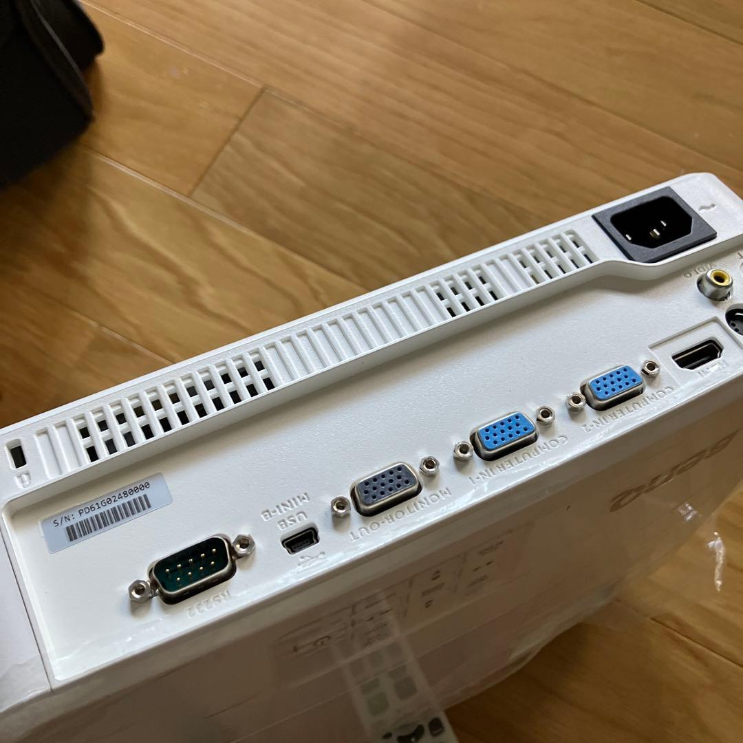 プロジェクター　BenQ