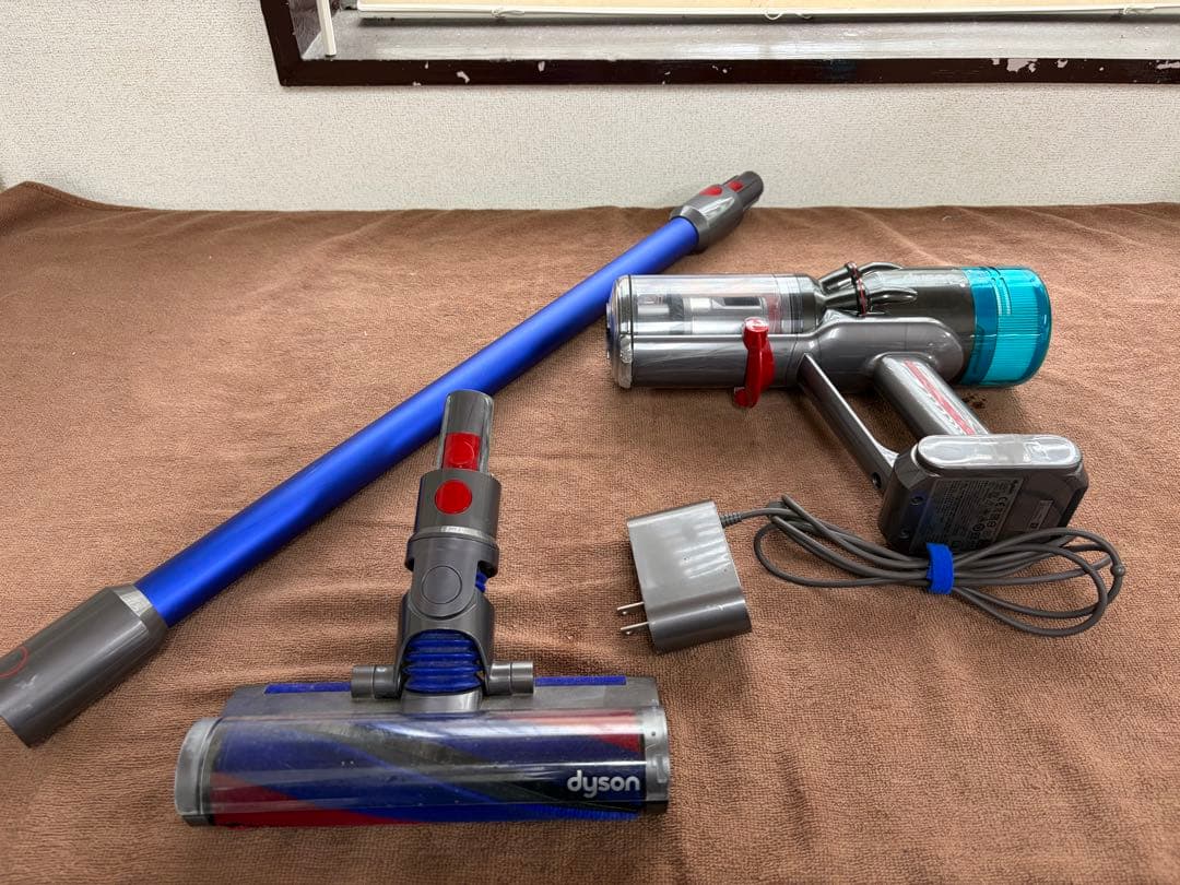 ダイソン掃除機　SV21