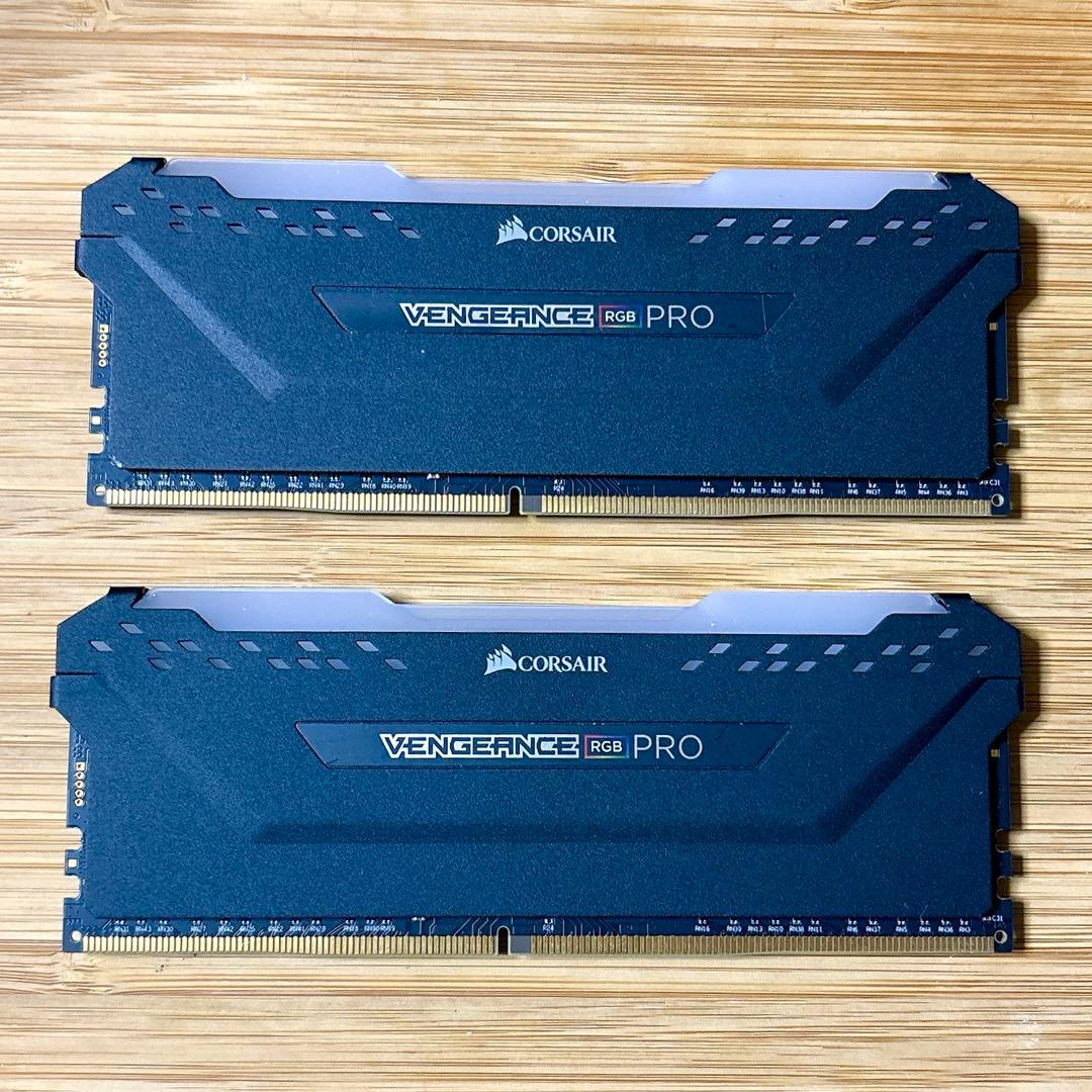 メモリー CORSAIR VENGEANCE RGB PRO 32GB