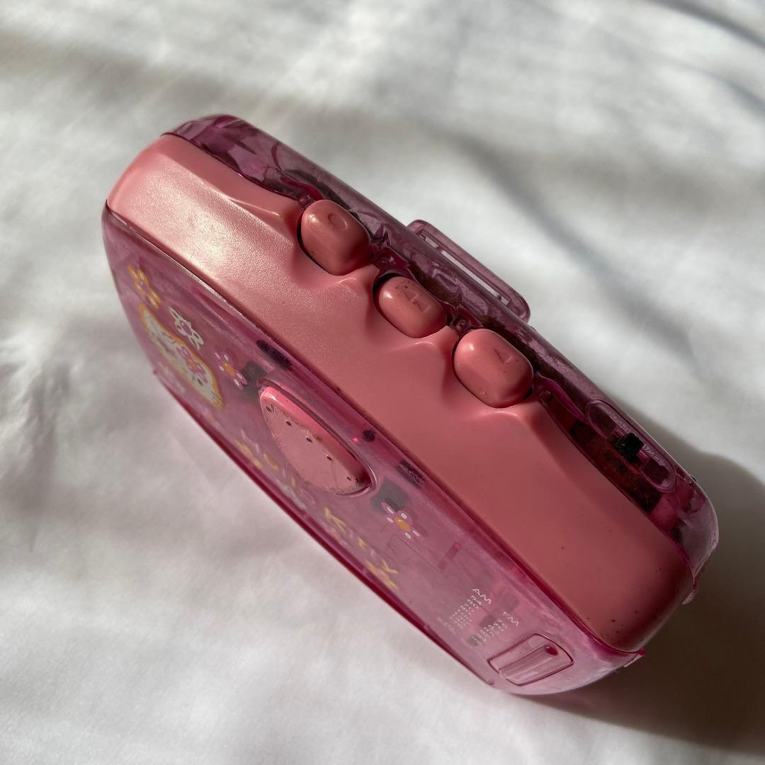 ★超レア★　ハローキティ 　スケルトンカセットプレーヤー ピンク　ウォークマン