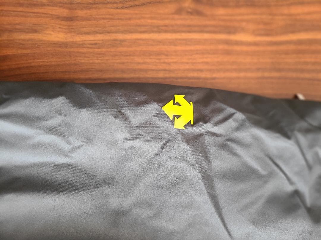 DESCENTEデサント スキーウェア 男性用 DWMOJH73H