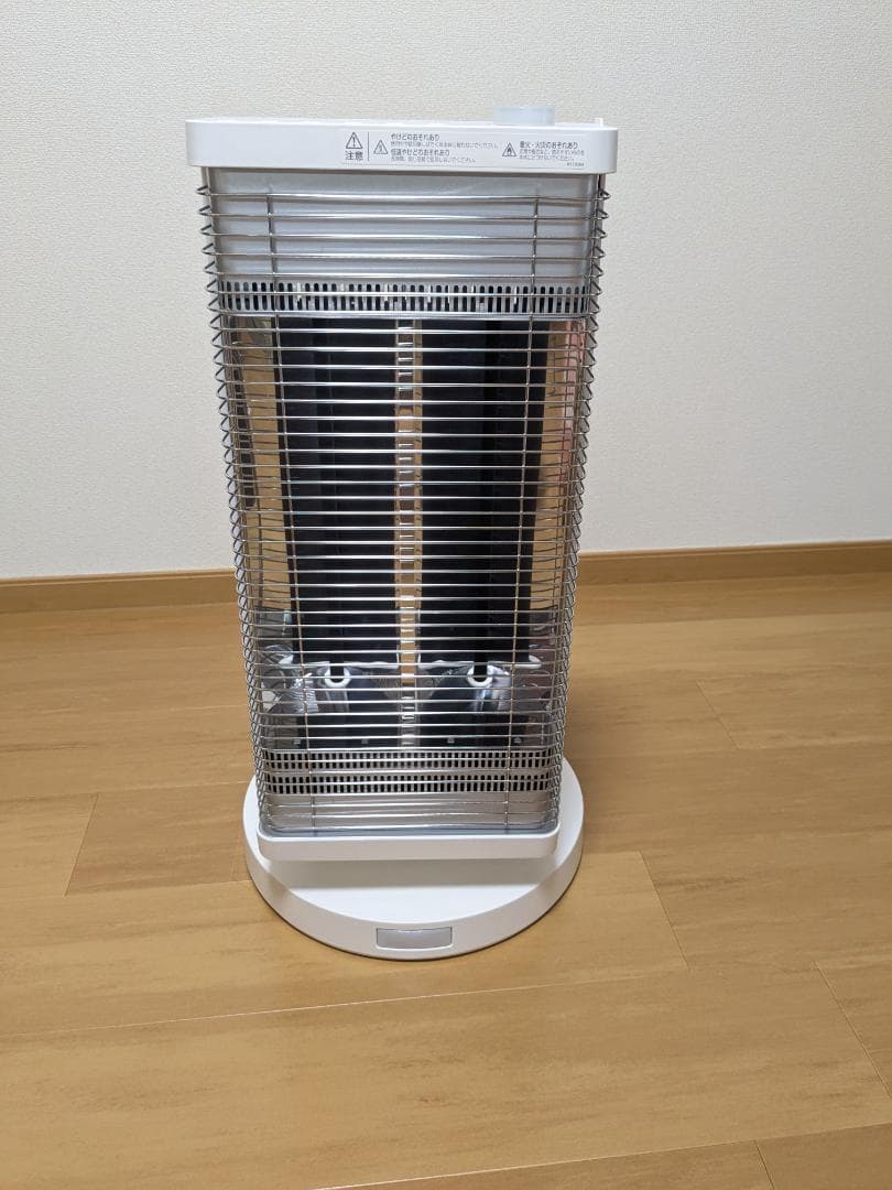 DAIKIN 遠赤外線暖房機　CERAMHEAT ERFT11VS-W
