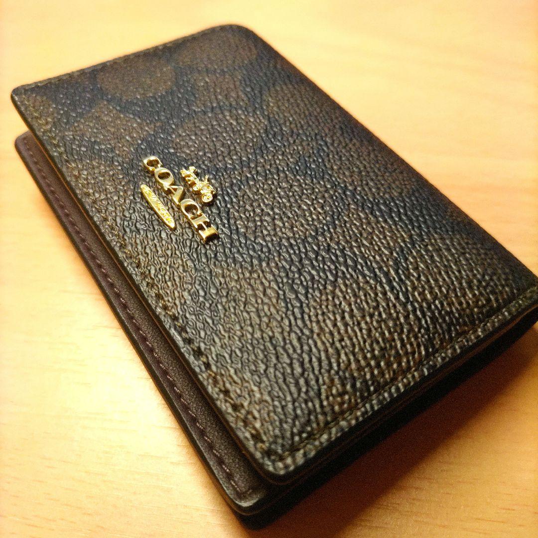 新品未使用 COACH シグネチャー ブラウン×ブラック レザー 名刺入れ