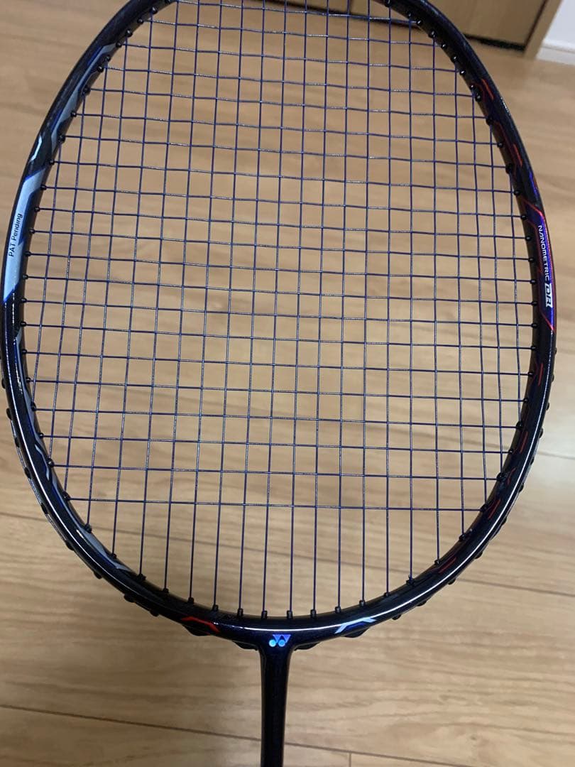 バドミントンラケット　ヨネックスデュオラ8XP  3U5G(美品)