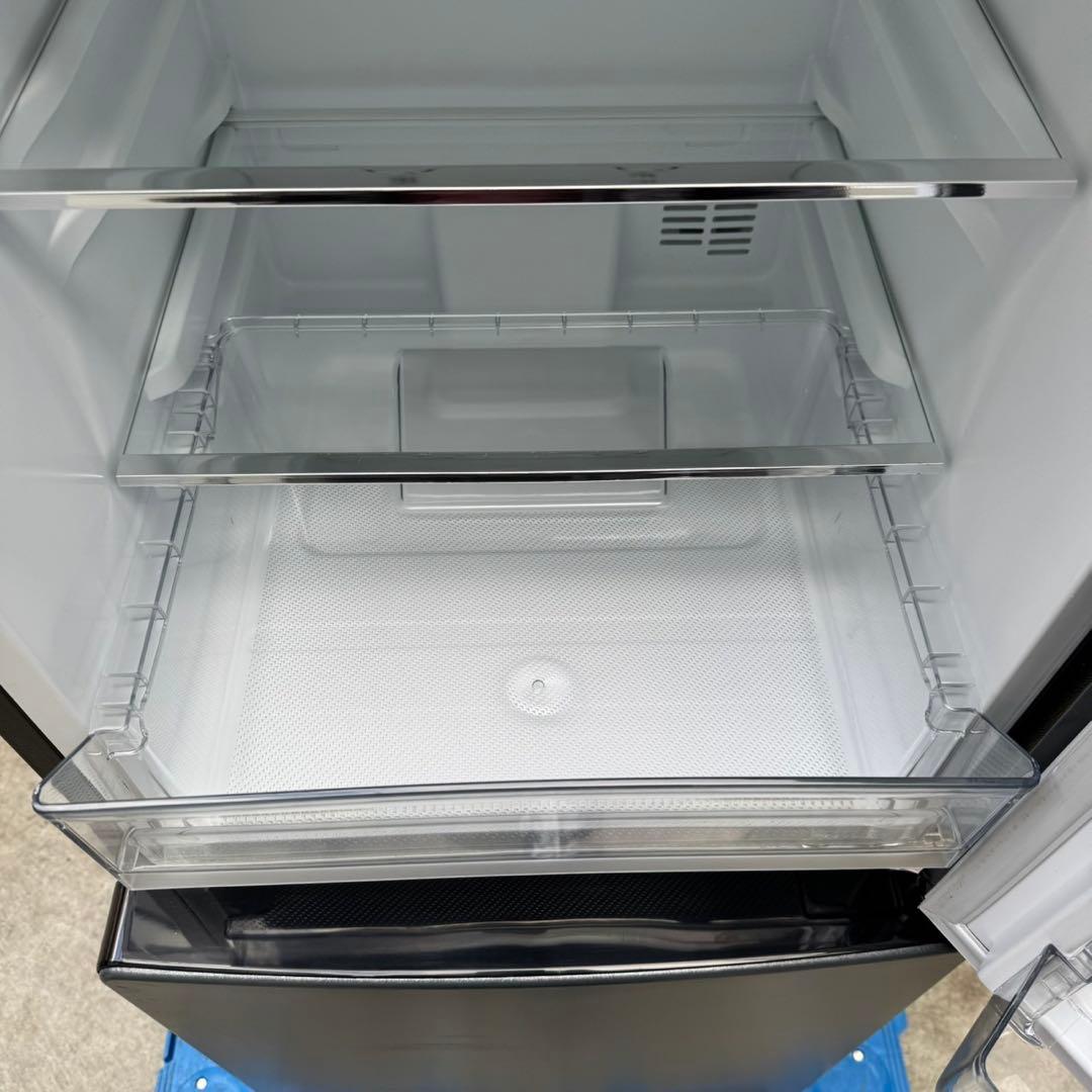 237⭐️2023年製★ハイアール　冷蔵庫　大型　173L 一人暮らし