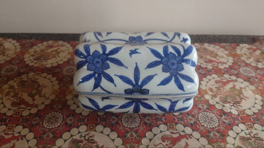 九谷焼須田菁華蓋物