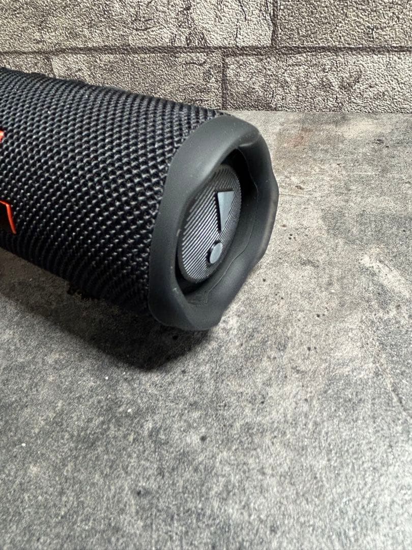 JBL Flip 6 ワイヤレススピーカー