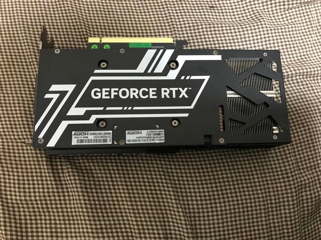 玄人志向　RTX4070