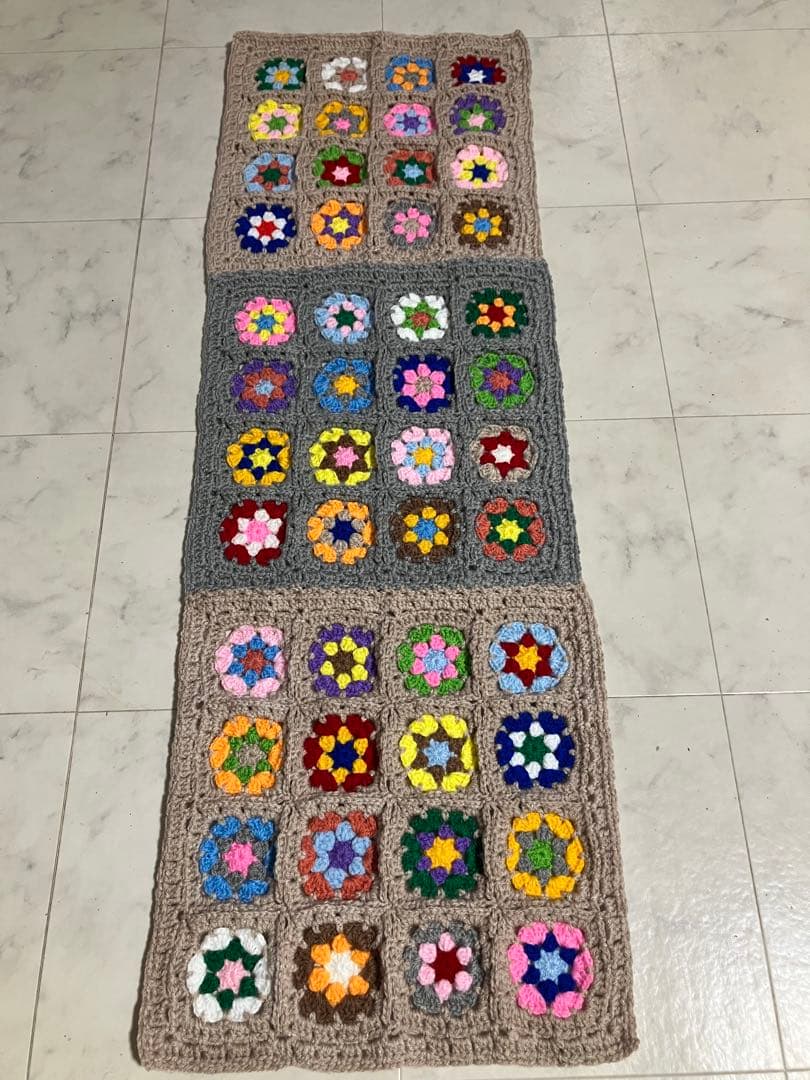 ちろちゃん　マルチカバー　手編み　ハンドメイド