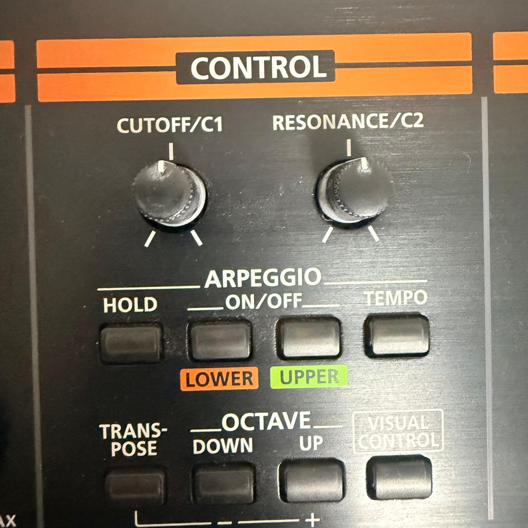 Roland Jupiter-50シンセ ケース付き　極美品