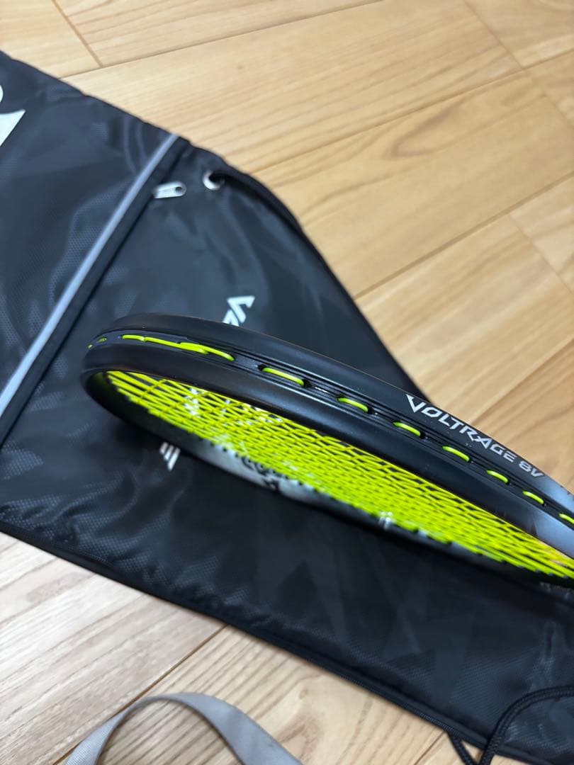 YONEX VOLTAGE 8V ボルトレイジ