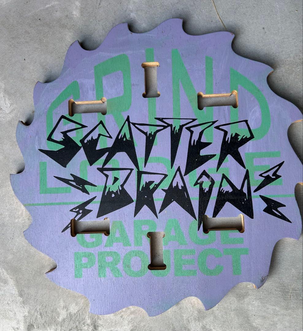 グラインドロッヂ　GRINDLODGEスツール