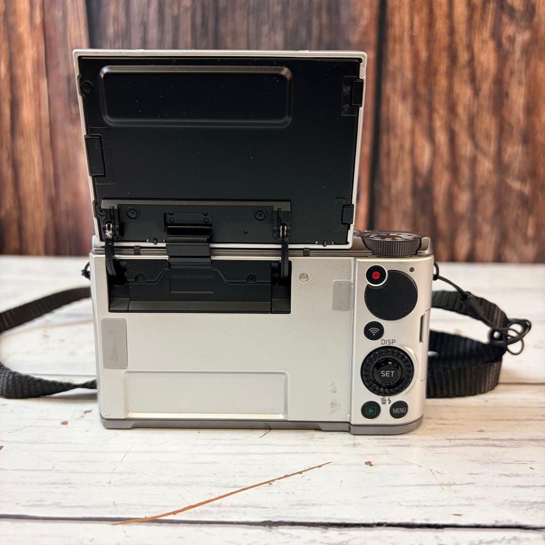 CASIO カシオ EXILIM EX-ZR1700 シルバー デジタルカメラ