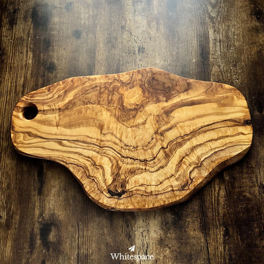 r*y様 幸を呼ぶ妖精 オリーブウッド カッティングボード まな板 イタリア ア