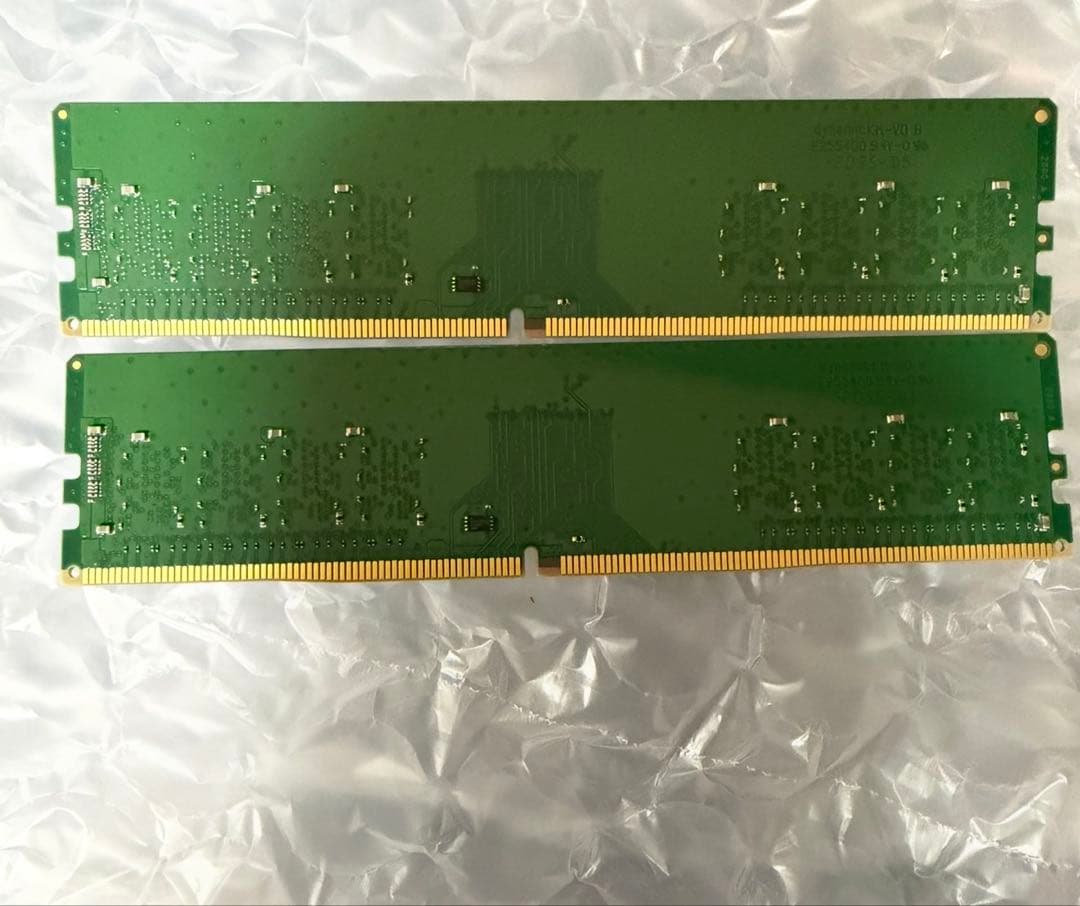 Crucial 16GB DDR4 3200MHz メモリー　2枚　32gb