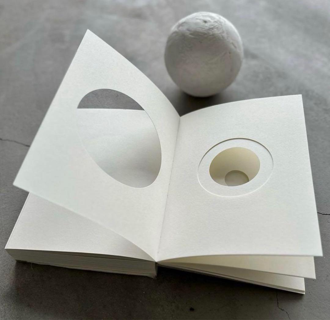 アート・デザイン・音楽 Birgitta De Vos All in Nothing | Nothing