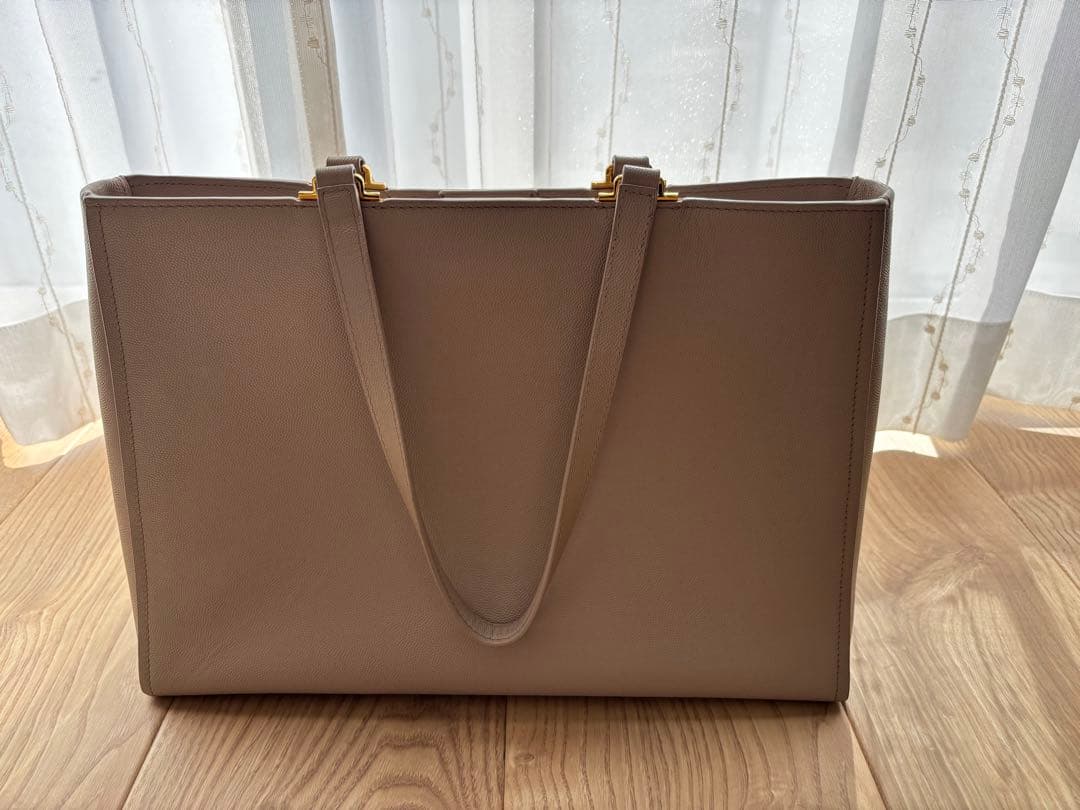 あめ美品　FURLA トートバッグ　ベージュ