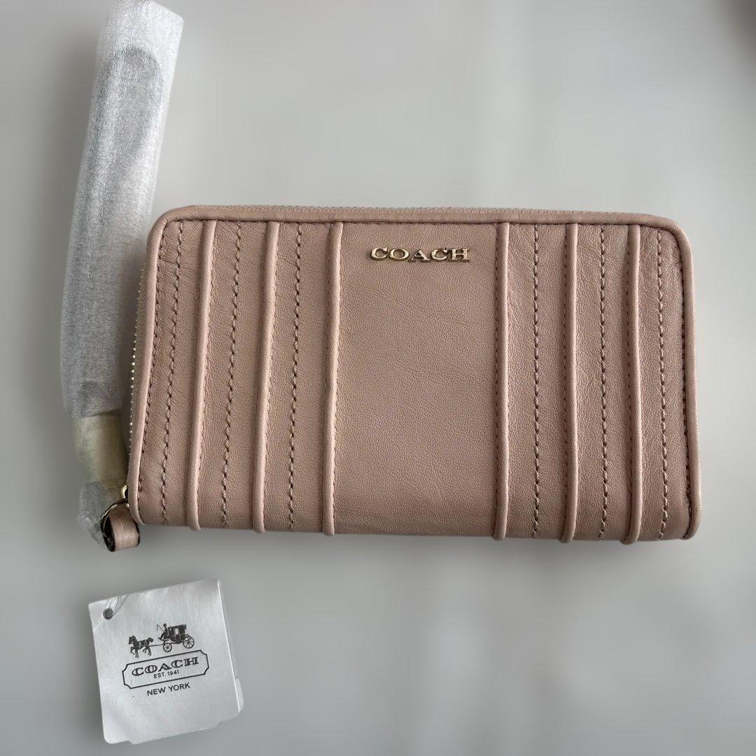 新品　未使用品　COACH コーチ　ウォレット　長財布 ピンク　箱付き