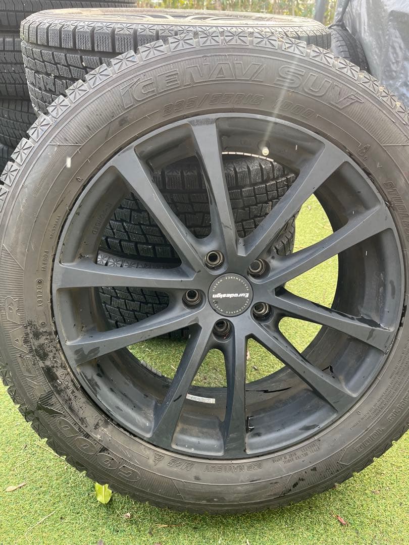 235/55R18スタッドレスタイヤ送料込み！