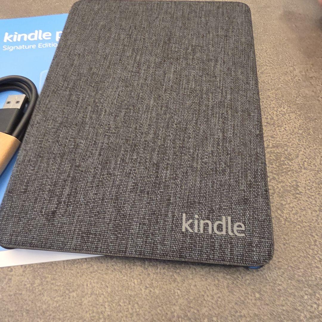 新品Kindle Paperwhite Signature 第12世代 カバー付