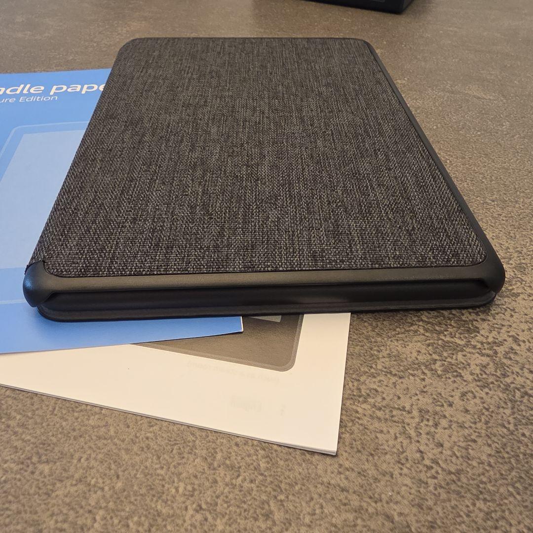 新品Kindle Paperwhite Signature 第12世代 カバー付