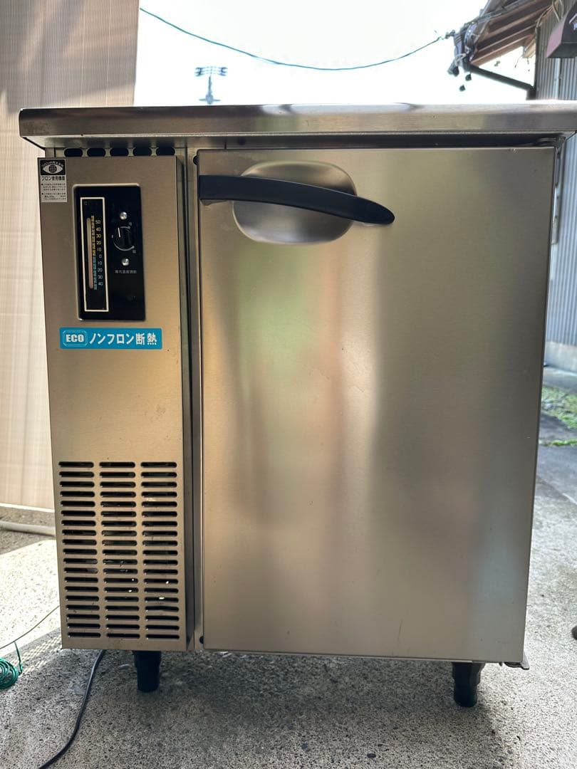 業務用冷凍コールドテーブル　大和冷機