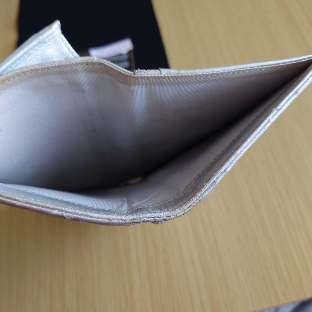 シャネル マトラッセ ラムスキン 長財布 シルバー