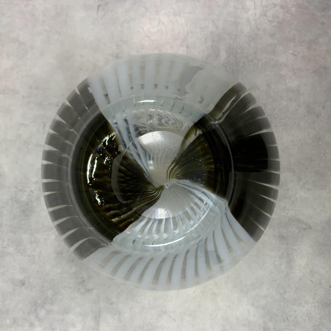 ヴィンテージ ブラック×ホワイト ガラス ベース ストライプ 花器 花瓶