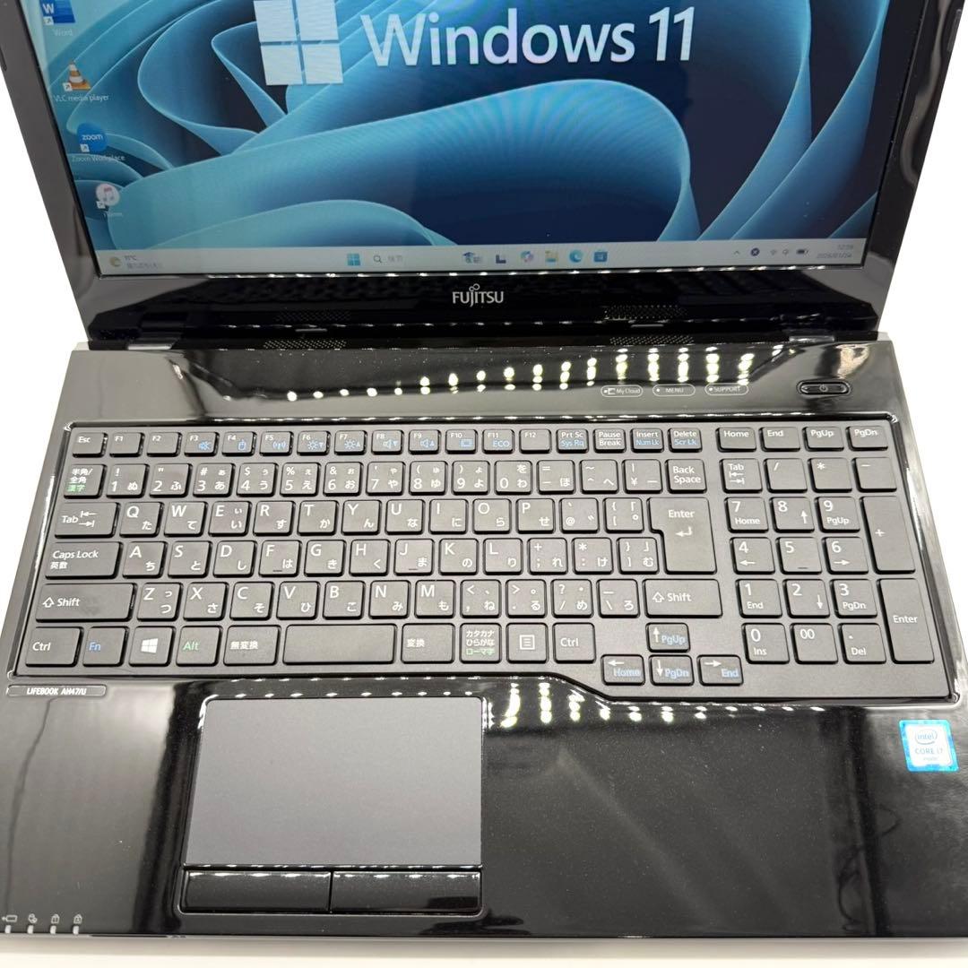 ノートパソコンLifebook Core i7搭載 16GB 新品SSD512