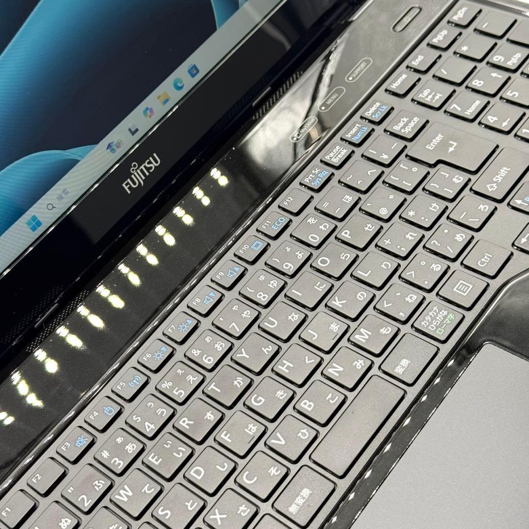 ノートパソコンLifebook Core i7搭載 16GB 新品SSD512