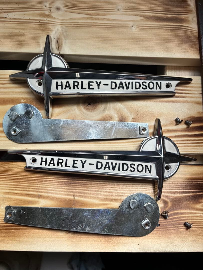 ハーレー　 HARLEY-DAVIDSON タンク エンブレム 2個セット