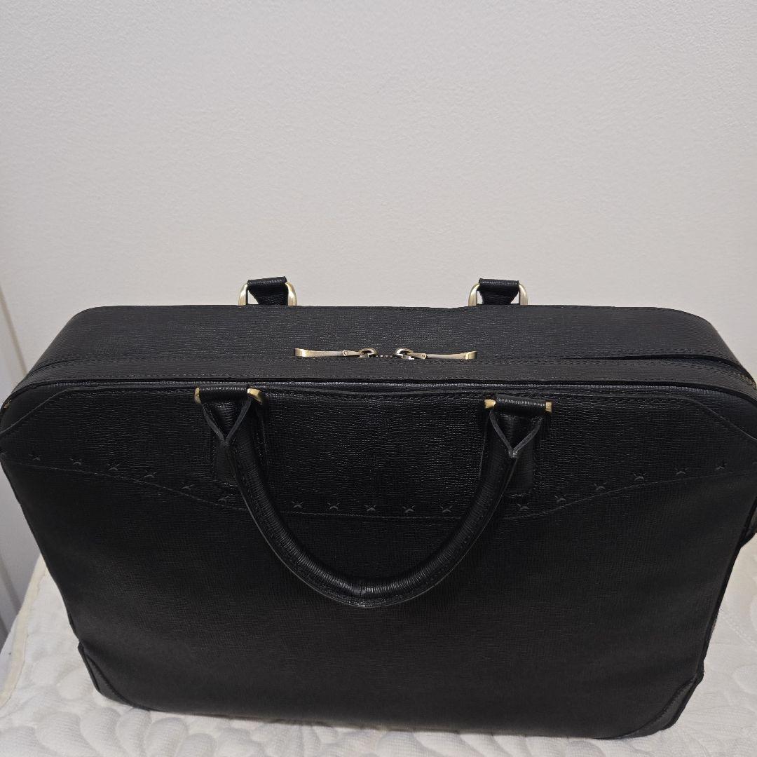 イビサ ブリーフバッグ シュリングレザー 黒 ユニセックス✨