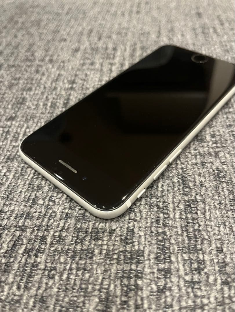【美品】iPhoneSE 2世代　バッテリー90% SIMフリー