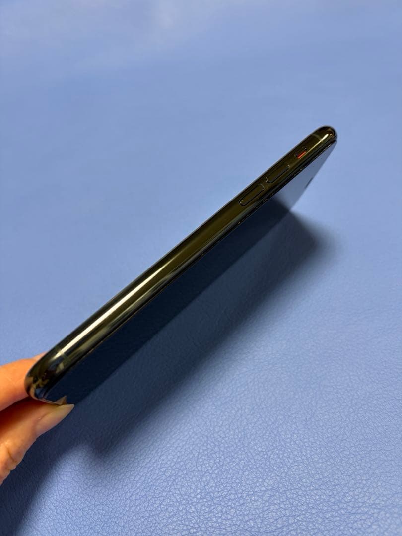 Apple iPhone 11 Pro ミッドナイトグリーン【64GB】