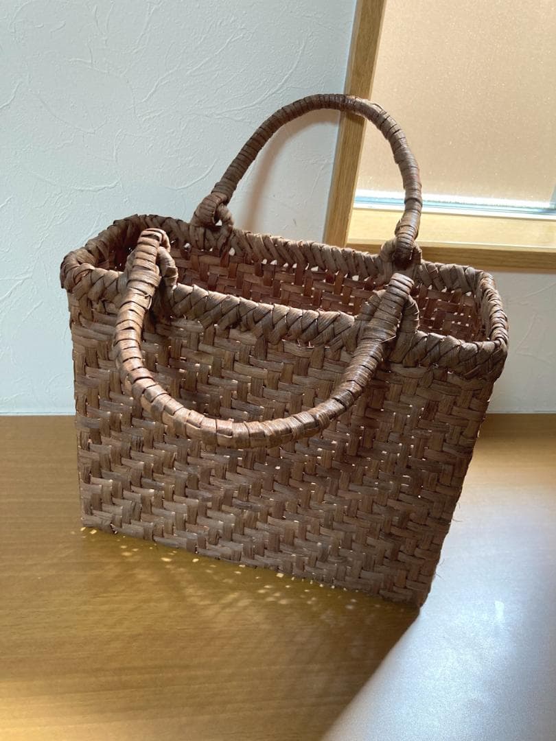 山ぶどう籠バッグ（日本製　国産材　８年物）