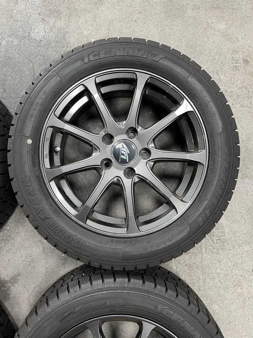 フォルクスワーゲン　ゴルフ7 中古スタッドレスタイヤ　2023年製9部山バリ溝