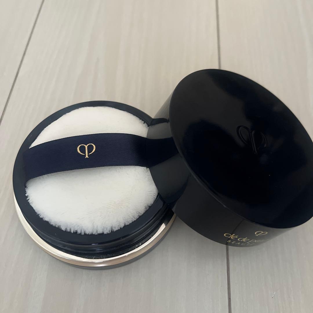 クレド・ド・ボーテ　プードルトランスパラントn M ライト