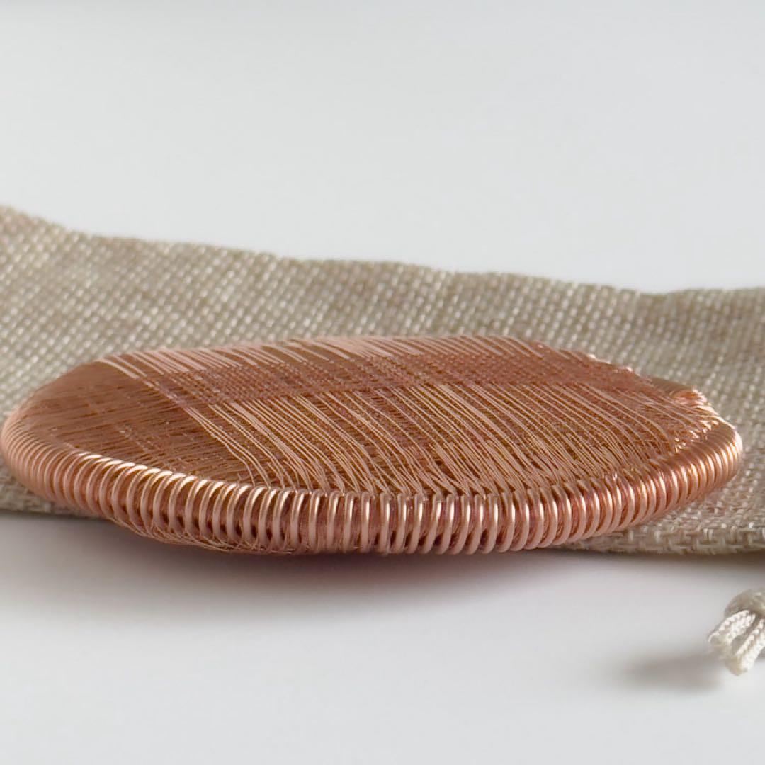 新作！「オーラコイル」Mサイズ 丸型　約75mm 携帯用袋（麻製）付き