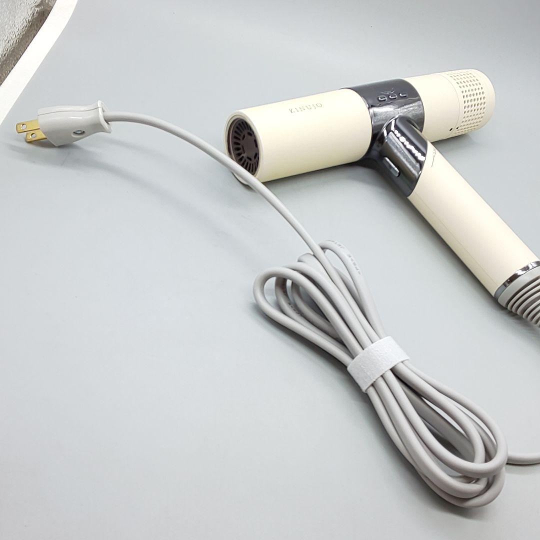 絹女　キヌジョ　KINUJO 大風量マイナスイオン ドライヤー《正規品》980