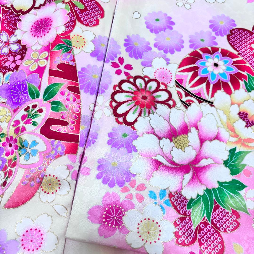 《新品》正絹 華やかな刺繍入❗️お宮参り 産着 襦袢付 新品たとう紙付 ピンク
