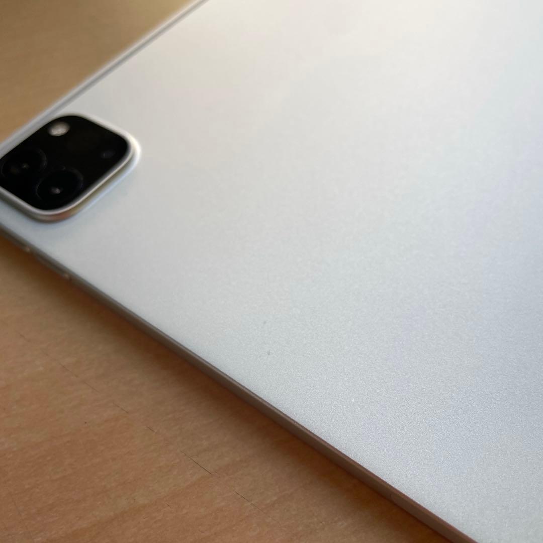 iPad Pro 11インチ　第2世代　シルバー　128GB A2230 超美品