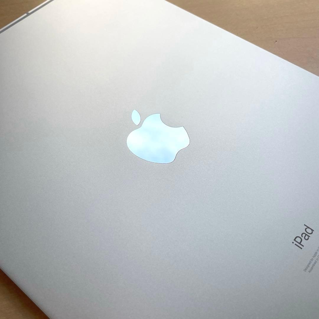 iPad Pro 11インチ　第2世代　シルバー　128GB A2230 超美品