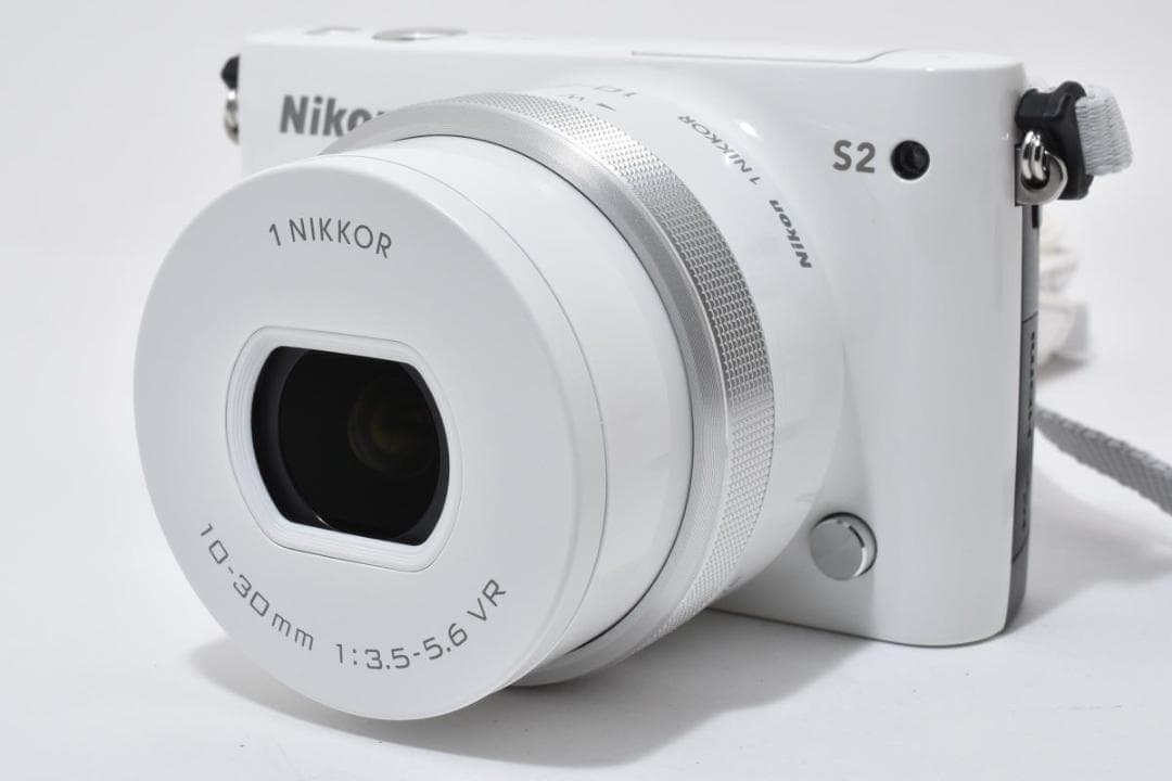 【箱付き】 Nikon ニコン 1 S2 ホワイト ミラーレス一眼カメラ