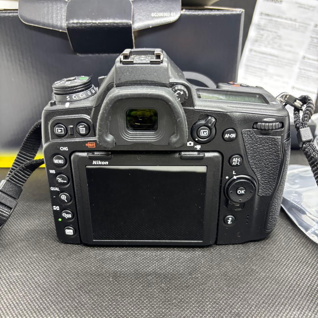 美品　Nikon D780 ボディ 本体　付属品完備 動作確認済み　初期化済み